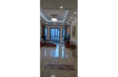 BÁN NHÀ NGÕ 27 VŨ NGỌC PHAN 40/45M2 X 5 TẦNG MT 4.7M 10.6 TỶ PHÂN LÔ, Ô TÔ TRÁNH.